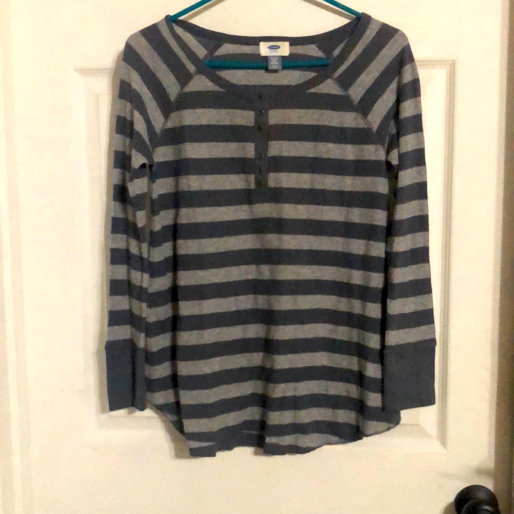 Old navy ladies XL sweater too